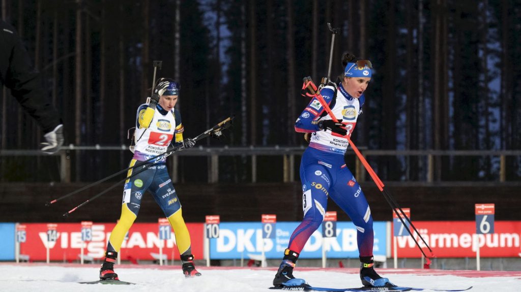 Biathlon : les relais français terminent sur le podium pour lancer l'hiver
Sur l'épreuve du relais mixte simple et sur celle du relais mixte, les biathlètes français ont terminé à la deuxième place samedi.