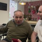 Ehpad : des résidents demandent un médecin au Père Noël
Depuis un an, les résidents de l'Ehpad de Nédonchel, dans le Pas-de-Calais, n'ont pas de médecin coordonnateur. Ils ont écrit une lettre au Père Noël pour en avoir un.