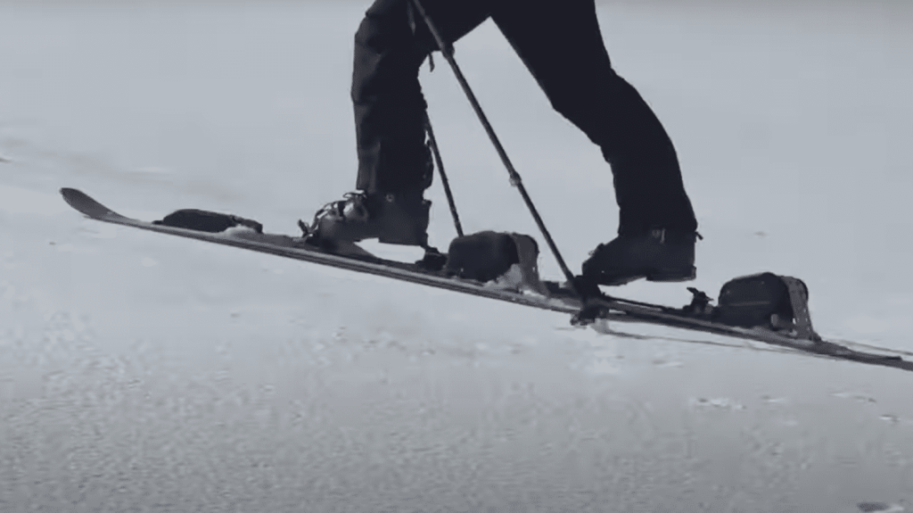 Sports d'hiver : bientôt des skis à assistance électrique
Des skis à assistance électrique, c’est exactement comme pour les vélos. Cela permettra de faire moins d’effort quand on remonte une pente.