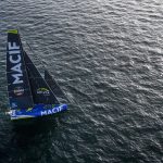 Vendée Globe : au 40e jour de course, où en sont les leaders par rapport au record d'Armel Le Cléac'h ?
Charlie Dalin mène toujours la course, mais ses poursuivants Yoann Richomme et Sébastien Simon sont dans un mouchoir de poche, vendredi matin.