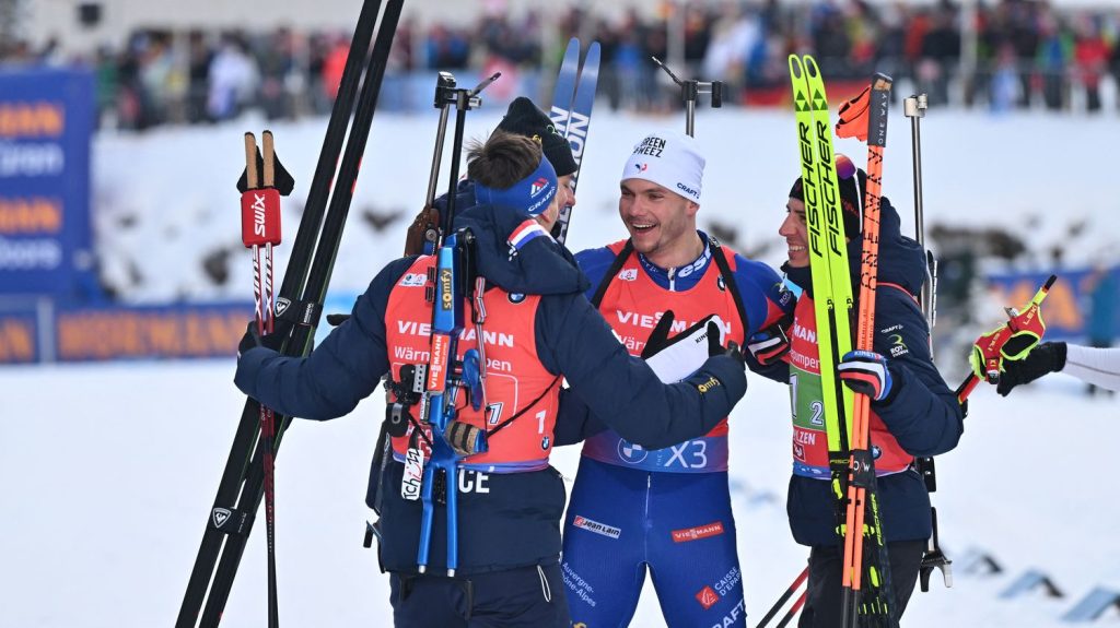 Biathlon : sur le fil, les Français battent encore les Norvégiens en relais
Le Norvégien Vebjorn Soerum a dû effectuer un tour de pénalité sur le huitième et dernier tir de la course, alors qu'Emilien Jacquelin est parti chercher la victoire.