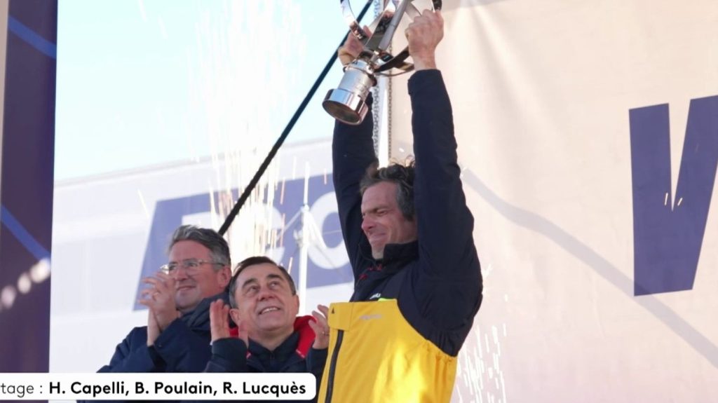Vendée Globe : l'arrivée triomphale de Charlie Dalin
Charlie Dalin a touché terre le mardi 14 janvier. Il a remporté la dixième édition du Vendée Globe, pulvérisant le record détenu par Armel Le Cléac'h.