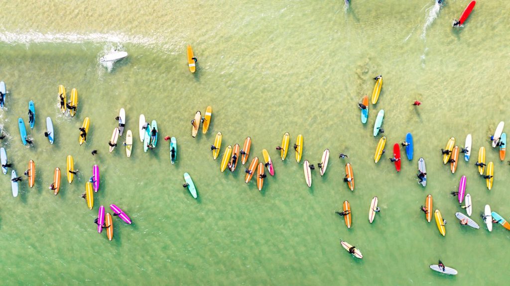 La Corée du Sud va contrôler la consommation d'alcool des surfeurs et kayakistes
En raison d'un grand nombre d'accidents, les autorités sud-coréennes vont interdire la pratique du surf ou du kayak en mer après avoir trop bu. Une restriction assez sévère qui peut s'exercer dès un ou deux verres de bière.