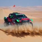 Dakar 2025 : Yazeed al-Rajhi repasse leader en auto à la veille de l'arrivée, Daniel Sanders promis au sacre en moto malgré le succès de Tosha Schareina
L'avant-dernière étape du rallye, autour de la ville de Shubaytah, a retourné la situation en auto, jeudi, à la veille de la fin de la course.