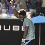 Open d'Australie : comment expliquer l’état de grâce de Gaël Monfils, qualifié en huitièmes de finale ?
Le Français poursuit son très bon début d'année. Après un titre à Auckland (Nouvelle-Zélande), il s'est offert samedi la tête de série numéro 4 à Melbourne.