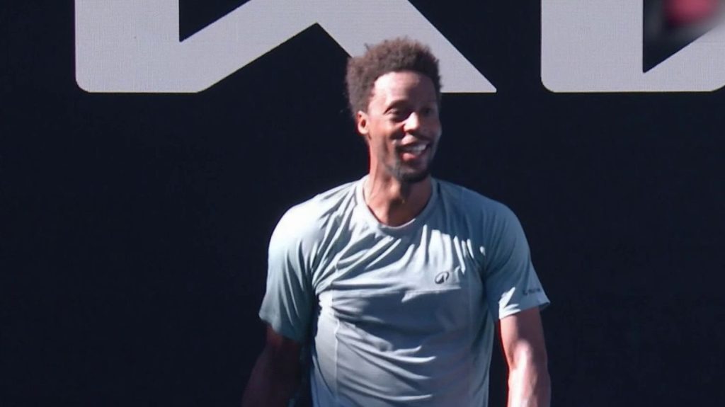 Tennis : Gaël Monfils qualifié en huitièmes de finale de l'Open d'Australie
Gaël Monfils, a renversé pour la première fois depuis 2008 l'un des cinq meilleurs joueurs mondiaux. À 38 ans, le tennisman français enchaîne les succès.