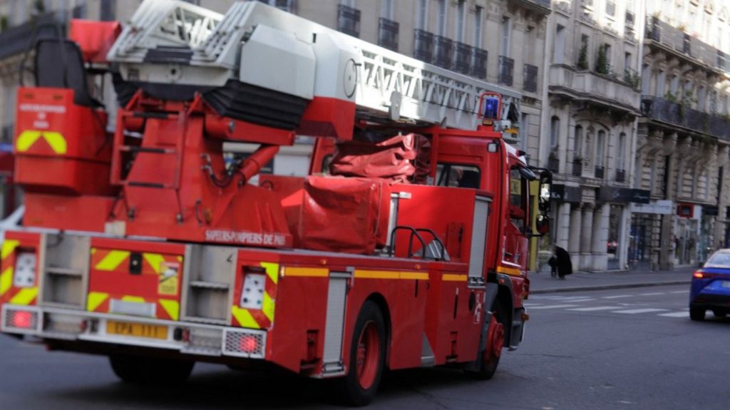 Incendie criminel à Miramas : après le décès de la mère, un enfant est mort des suites de ses blessures
Une enquête pour homicides, tentative d'homicides en bande organisée et incendie volontaire en bande organisée a été confiée à la police judiciaire.
