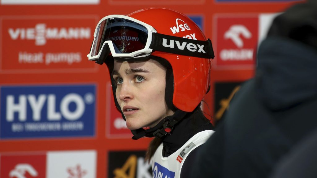 Saut à ski : une championne allemande récompensée pour sa qualification… avec du gel douche
La sauteuse à ski allemande Selina Freitag dénonce les inégalités entre les femmes et les hommes dans sa discipline.
