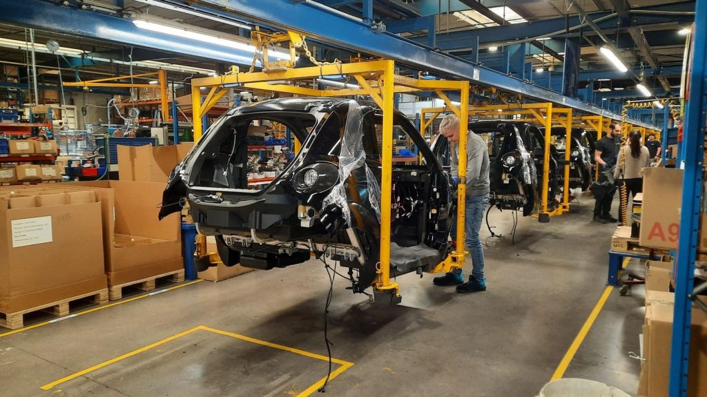 Ligier, le constructeur de voiture sans permis, va supprimer la quasi-totalité des emplois du site de Montaigu en Vendée
Le construteur veut transférer la production des véhicules dans l'Allier.