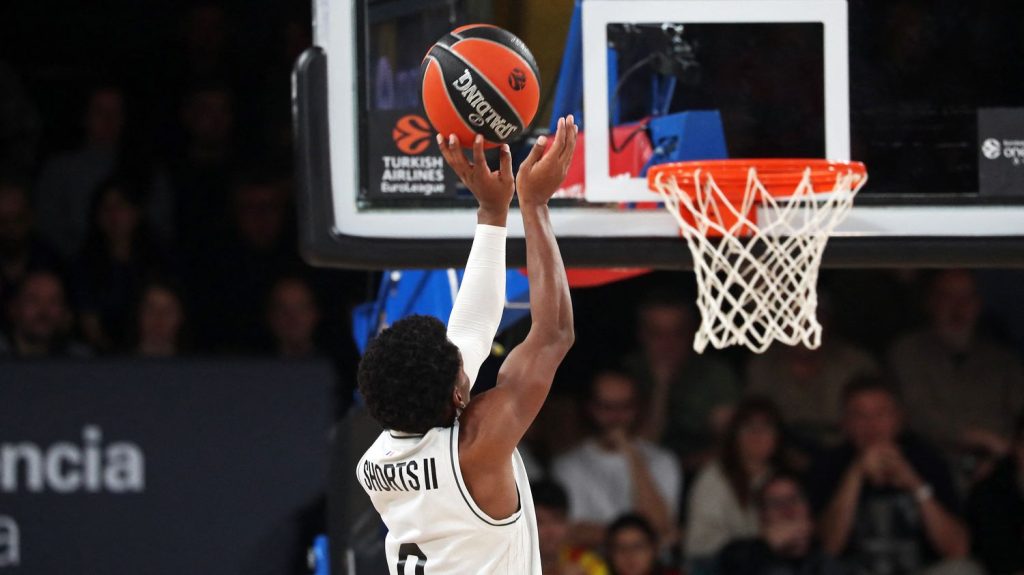Match de basket entre Paris Basketball et Maccabi Tel-Aviv : la préfecture de police de Paris prend des mesures pour garantir la sécurité de la rencontre
"Aucun drapeau autre que ceux des deux équipes en compétition ne sera autorisé", précise notamment le communiqué de la préfecture de police de Paris.