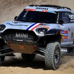 Dakar 2025 : le Français Guerlain Chicherit déclaré vainqueur puis finalement deuxième, Adrien Van Beveren perd du temps en moto... Ce qu'il faut retenir de la première étape
Le Français a été déclaré vainqueur avant d'être finalement dépassé par Seth Quintero lors de la première étape, samedi. Sébastien Loeb a lâché du temps et pris onze minutes de retard.