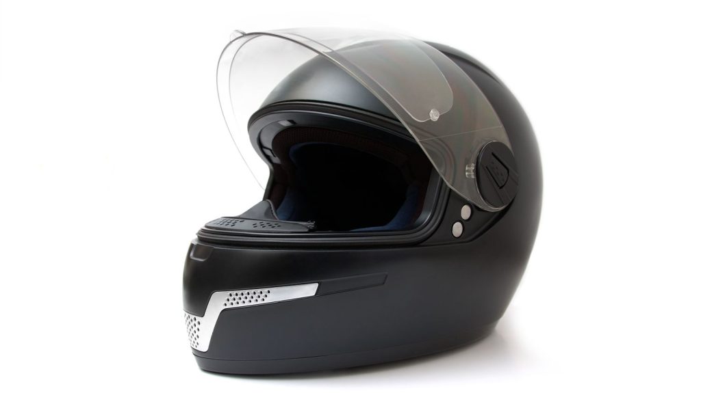 Sécurité routière : bientôt des casques de moto recyclés
Chaque année, des centaines de milliers de casques finissent à la poubelle. Un consortium mené par AGV essaie de changer la situation en développant le recyclage.
