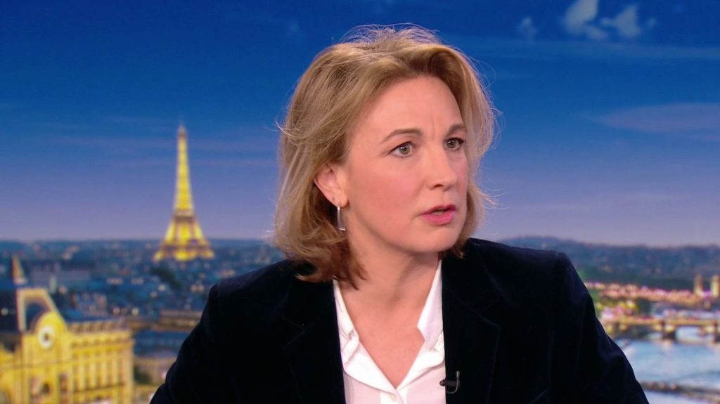 Réforme des retraites : "Si on ne traite pas la question du travail, on traitera mal la question des retraites", estime Marylise Léon, secrétaire générale de la CFDT
En marge de l'évocation d'une éventuelle suspension de la réforme des retraites, Marylise Léon, secrétaire générale de la CFDT, revient sur les enjeux du texte et les revendications des partenaires sociaux, dans le "20 Heures" du lundi 13 janvier.