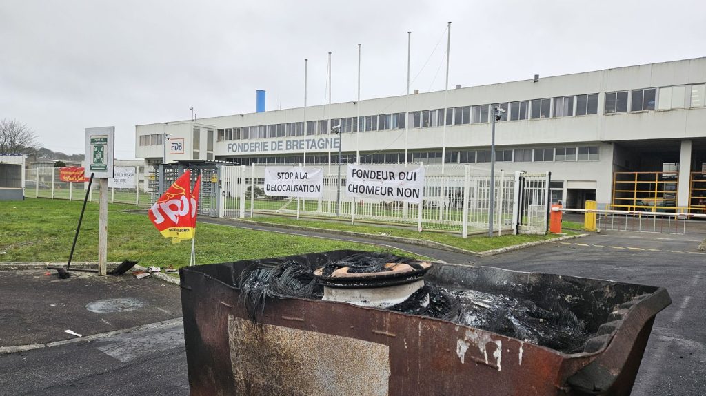Fonderie de Bretagne : le directeur général de l'entreprise assure que Renault "a tout fait pour dégoûter le repreneur potentiel"
La Fonderie de Bretagne est une ancienne filiale du groupe Renault qui en est resté le principal client.